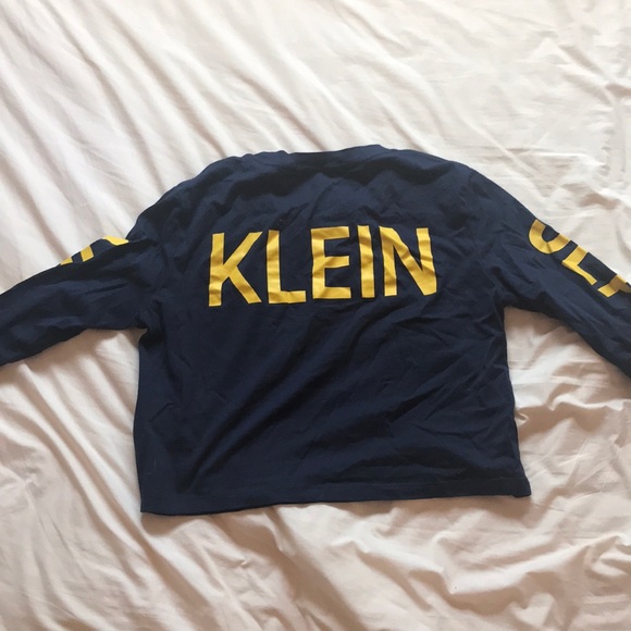 Calvin Klein crop top - Picture 2 of 3